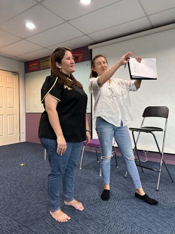 Pair practice during a CRAFTing Conversations training